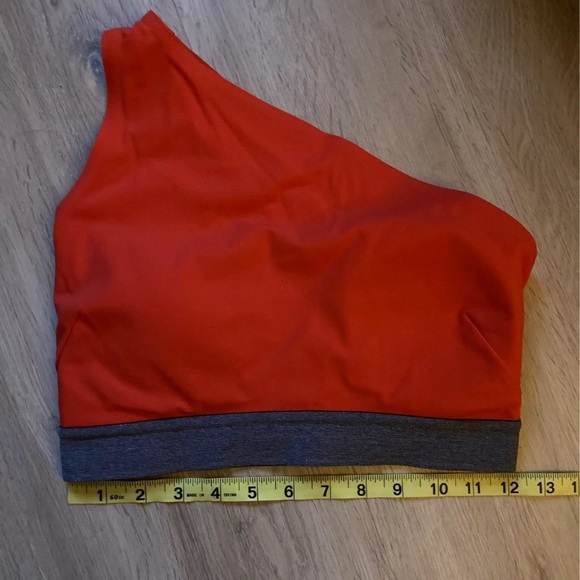 Lululemon pyrox lab bra 6 red October - Picture 6 of 6